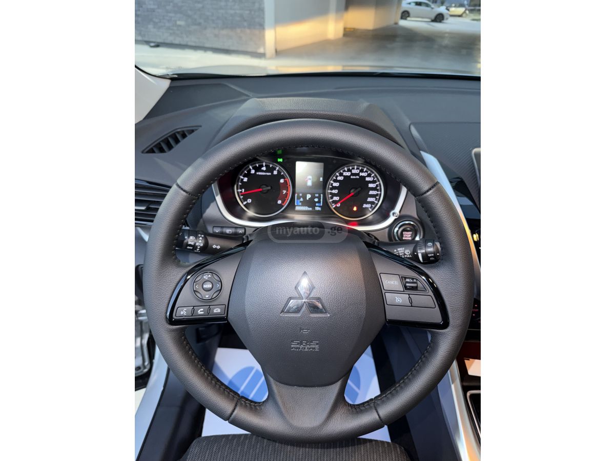 Mitsubishi 4WD 152л.с — миниатюра 11