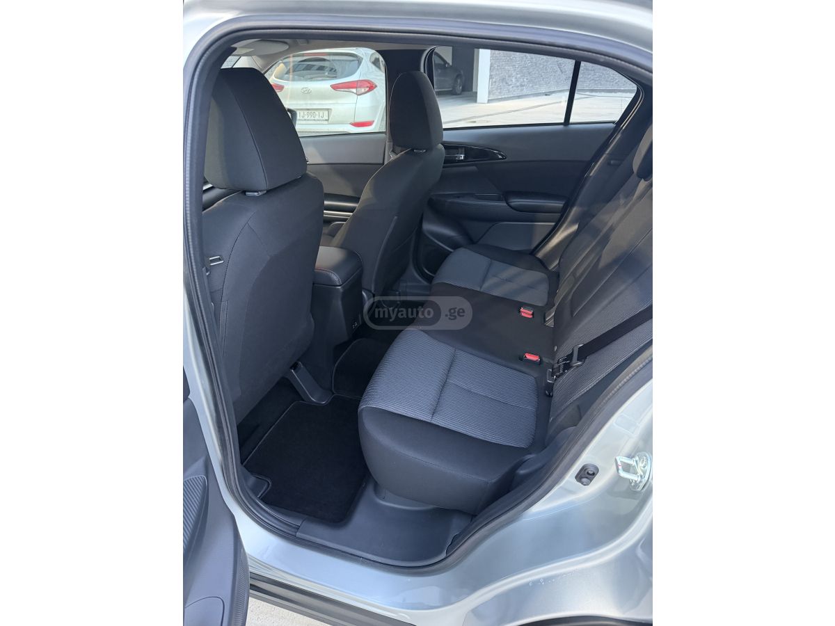 Mitsubishi 4WD 152л.с — миниатюра 8