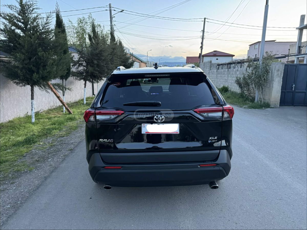 Toyota RAV 4 - фото 10