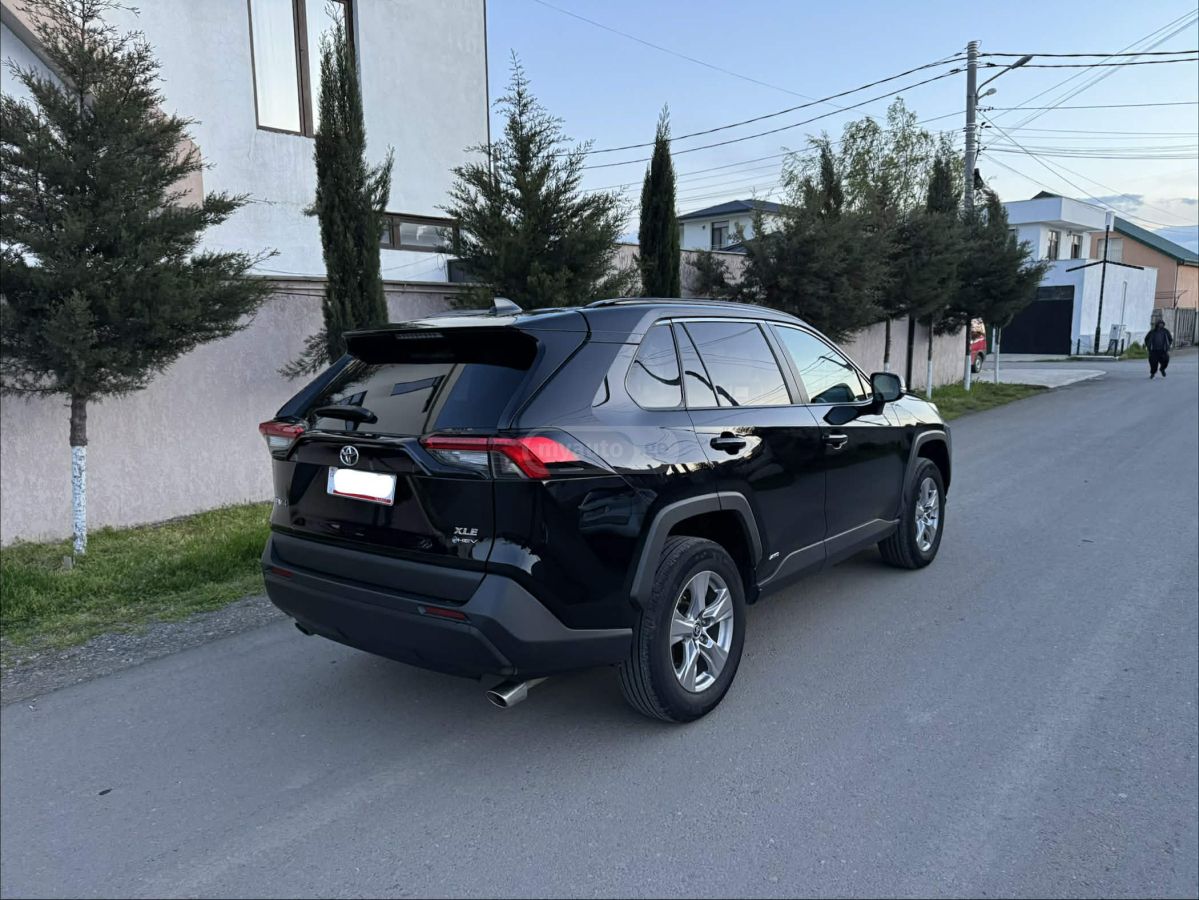 Toyota RAV 4 - фото 2