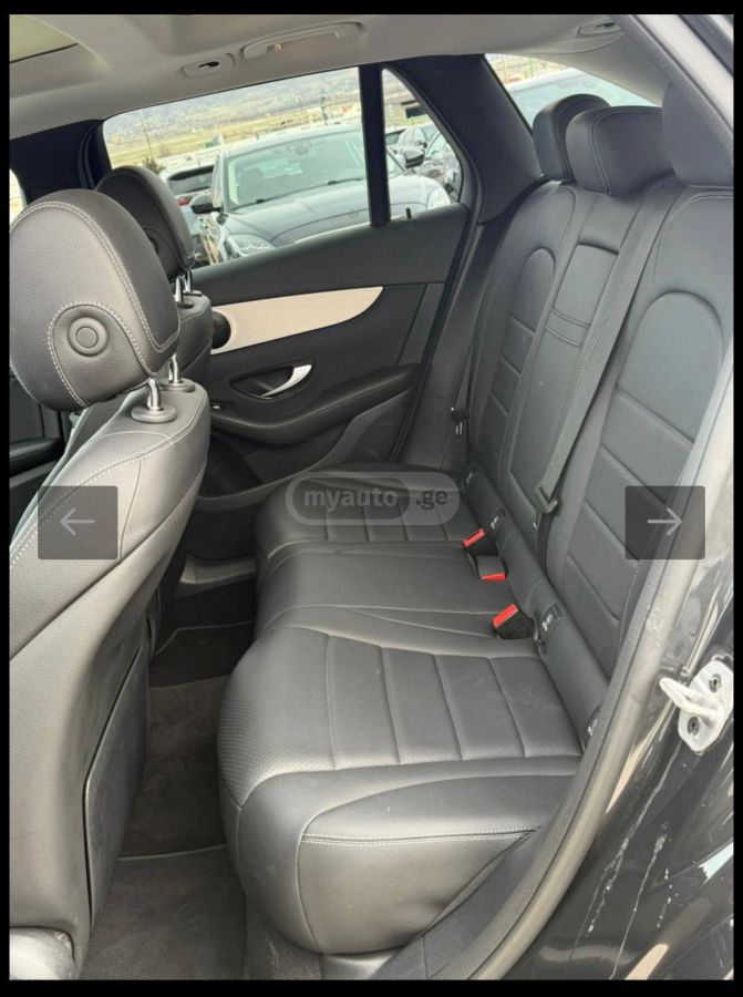 Mercedes-Benz Base GLC 300 4dr All-Wheel Dri — миниатюра 11