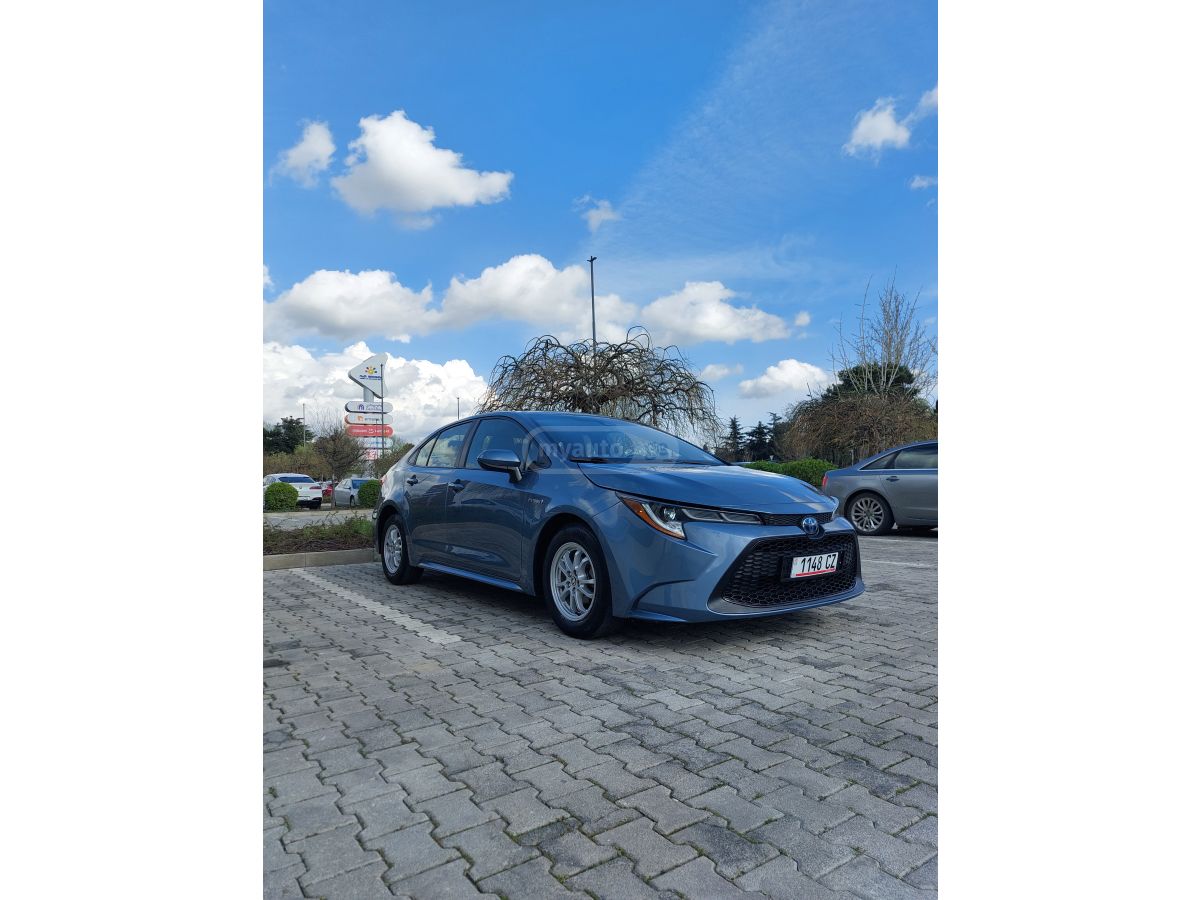 Toyota Corolla - фото 1