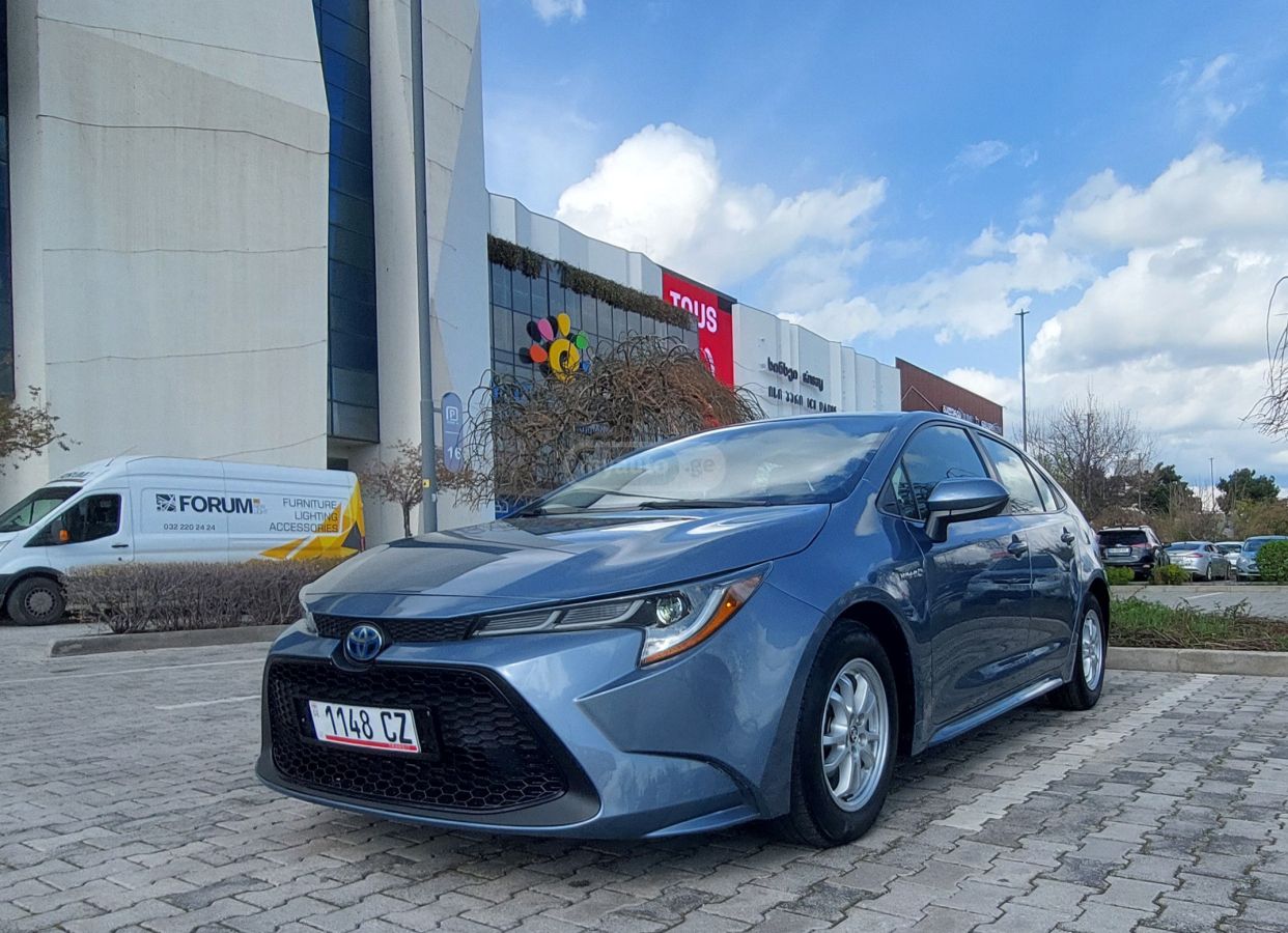 Toyota Corolla - фото 2