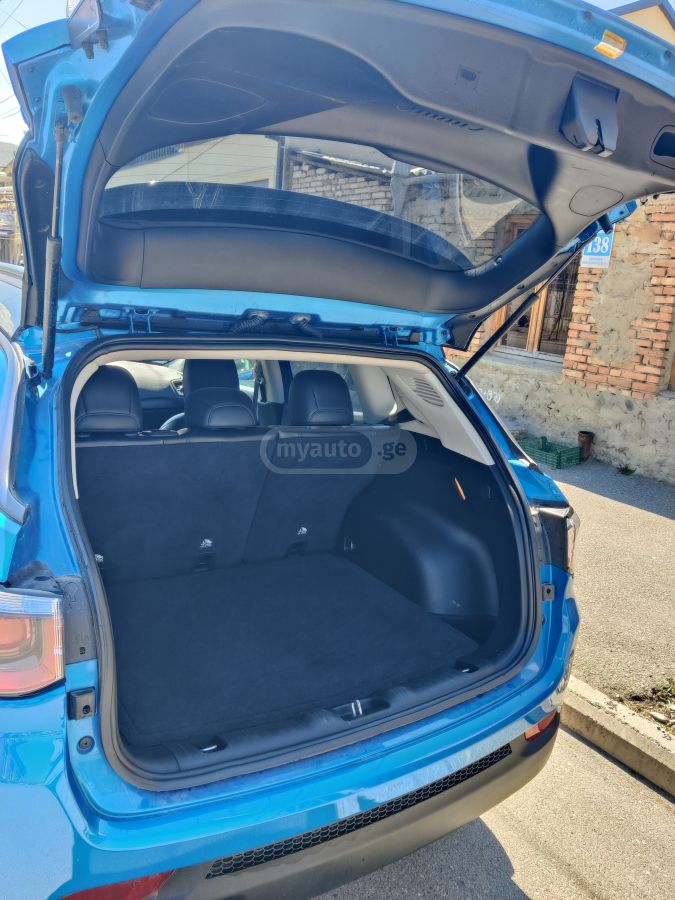 Jeep Compass - фото 10