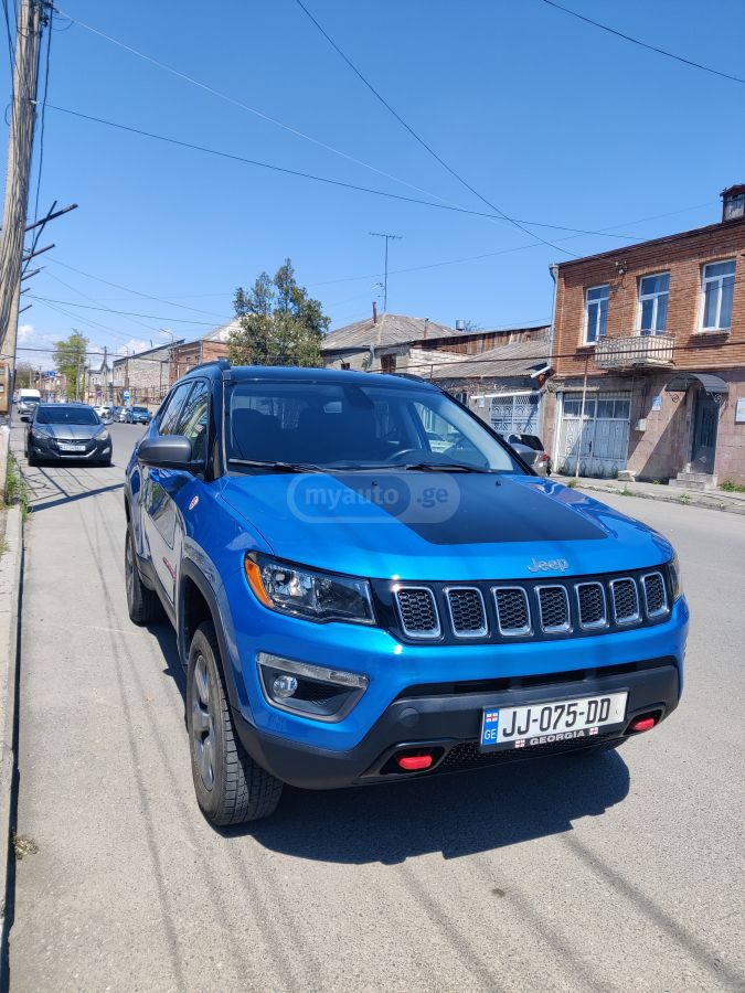 Jeep Compass - фото 2