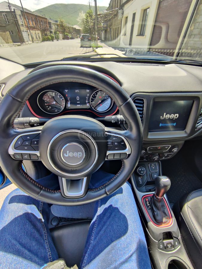 Jeep Compass - фото 8