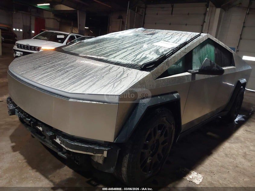 Tesla Cybertruck 2024 — миниатюра 2