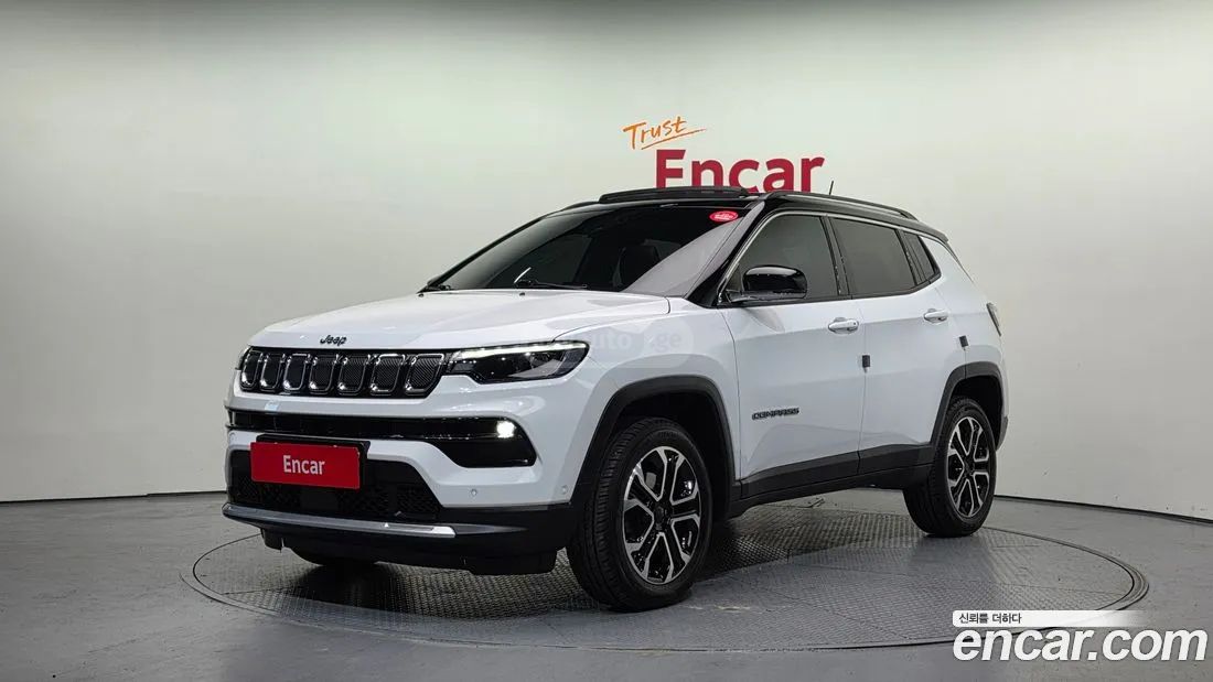 Jeep Compass - фото 1