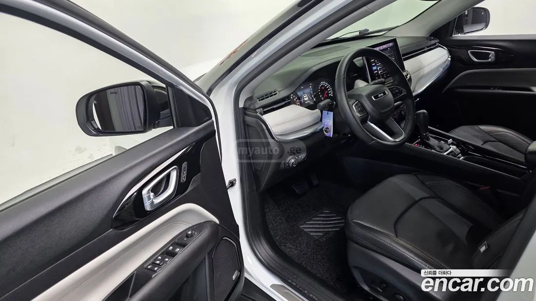 Jeep Compass - фото 12