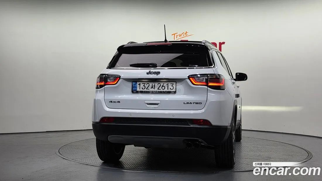 Jeep Compass - фото 4