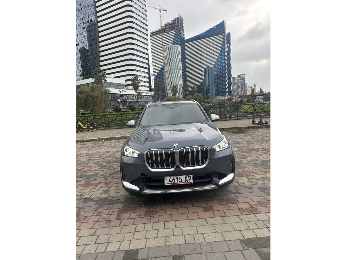 BMW X1 - фото 3
