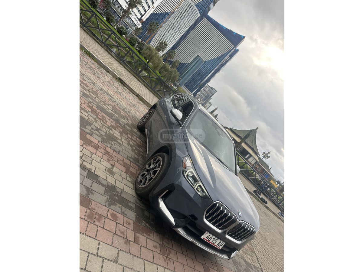 BMW X1 - фото 4
