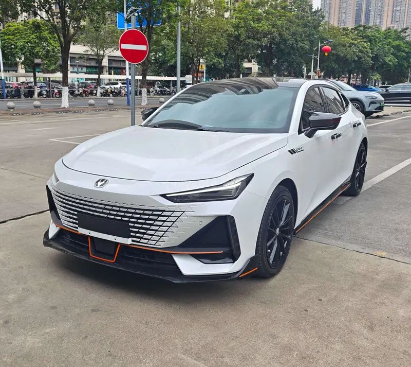 Changan UNI-V - фото 1