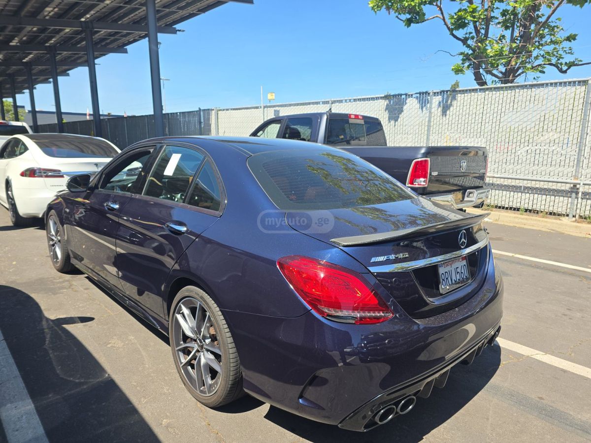 Mercedes-Benz C 43 AMG - фото 5