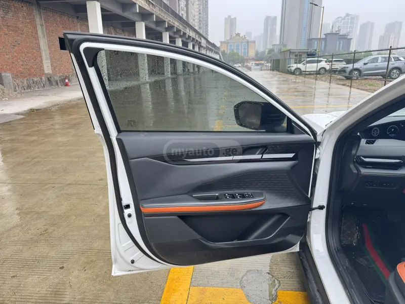 Changan UNI-V - фото 12