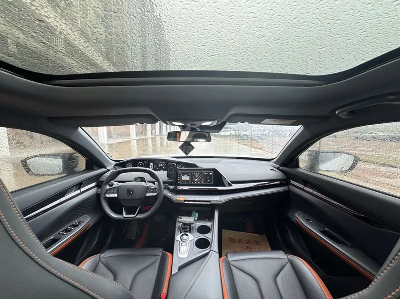 Changan UNI-V - фото 6