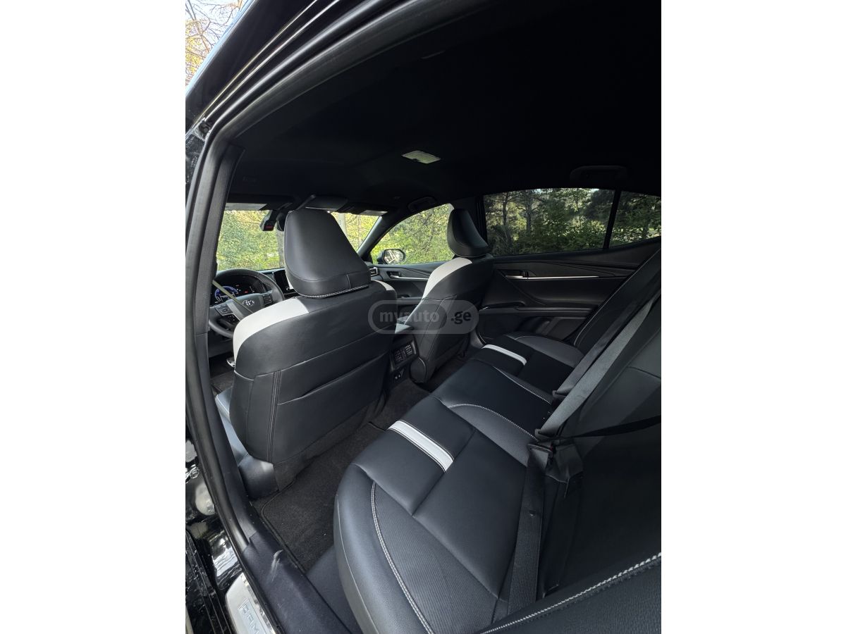 Toyota Camry - фото 10