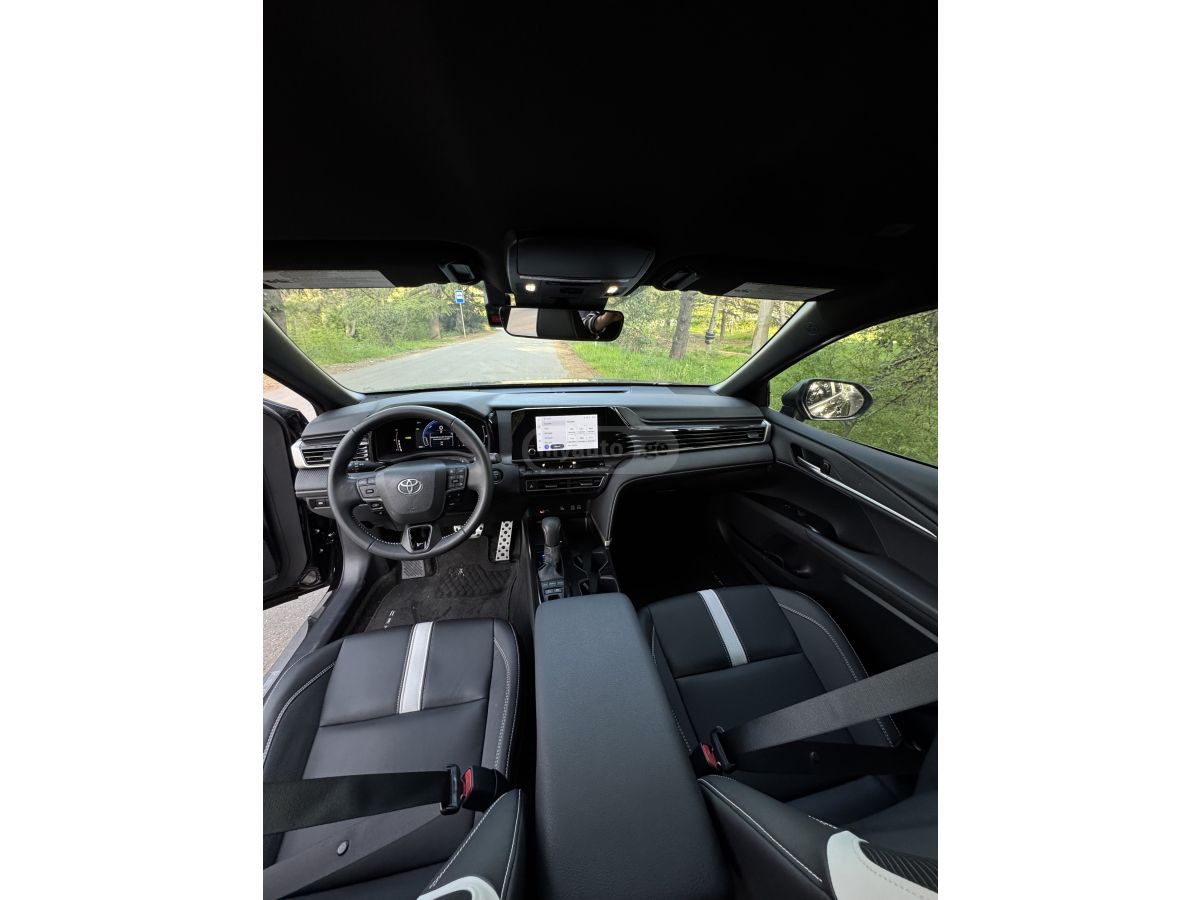 Toyota Camry - фото 9