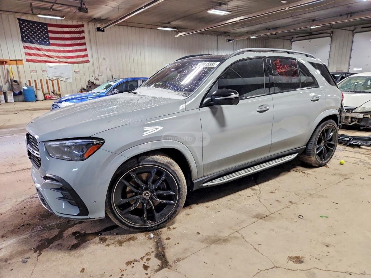 Mercedes-Benz GLE 580 - фото 1