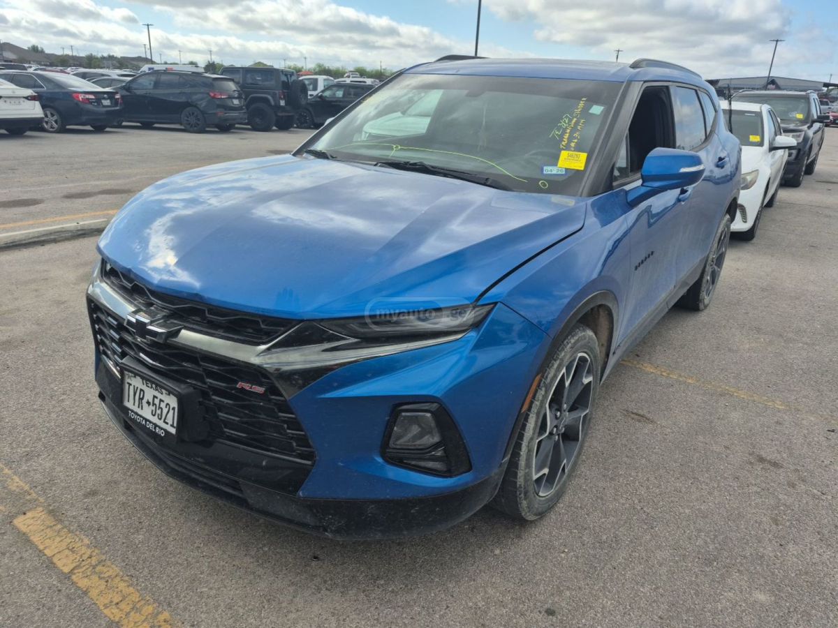 Chevrolet Blazer - фото 1