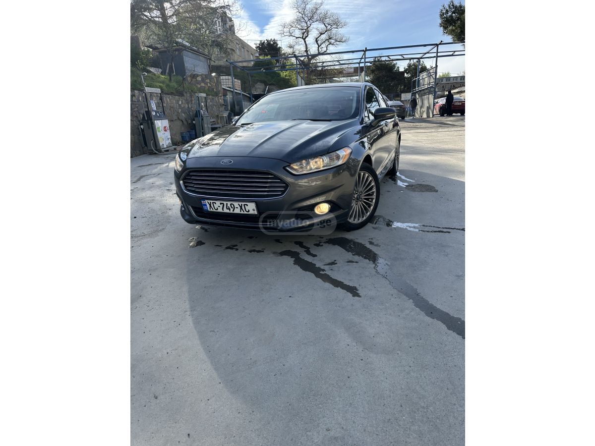 Ford Fusion - фото 1