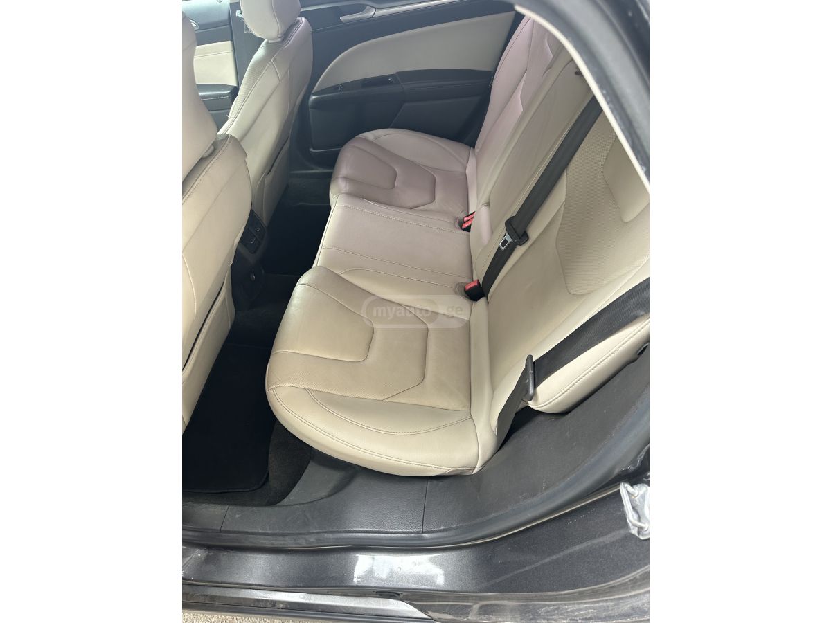 Ford Fusion - фото 10