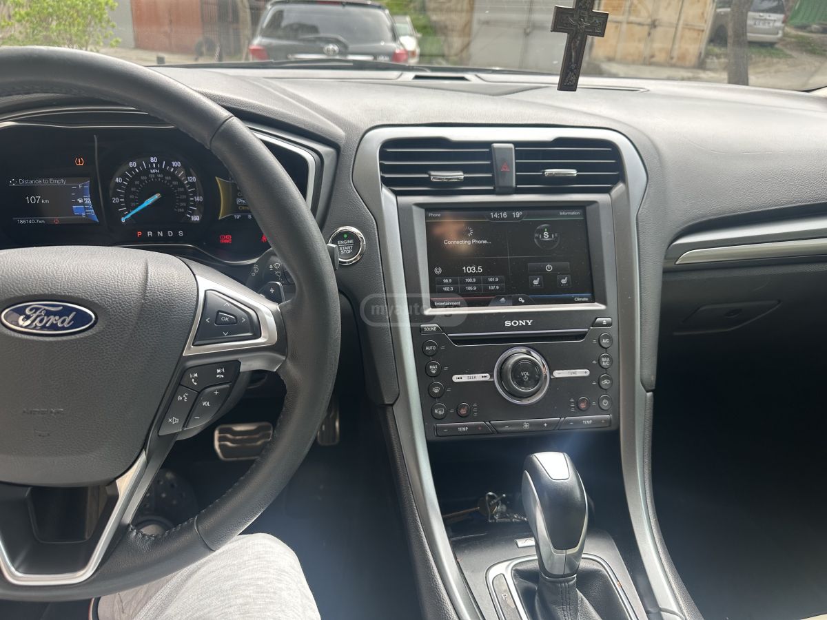 Ford Fusion - фото 13