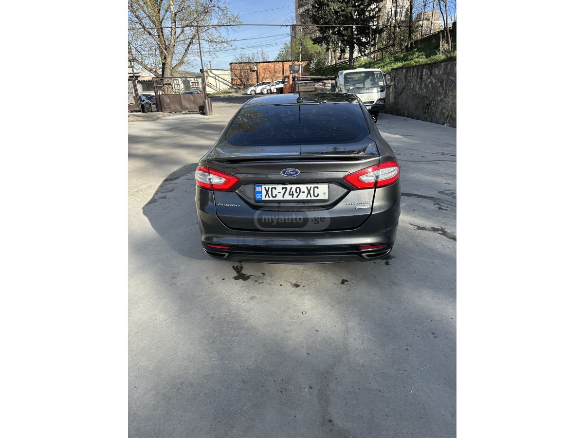 Ford Fusion - фото 2