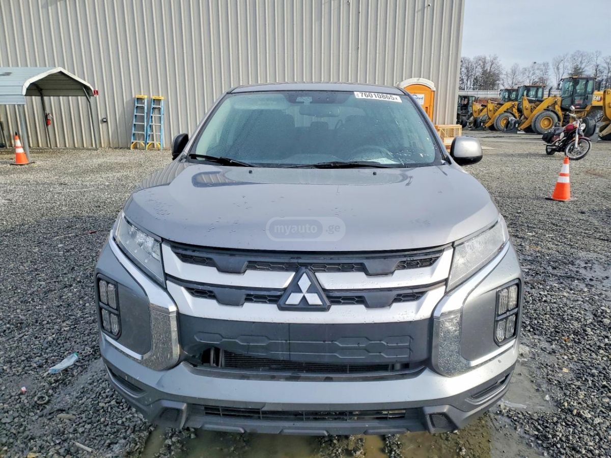 Mitsubishi Outlander - фото 5