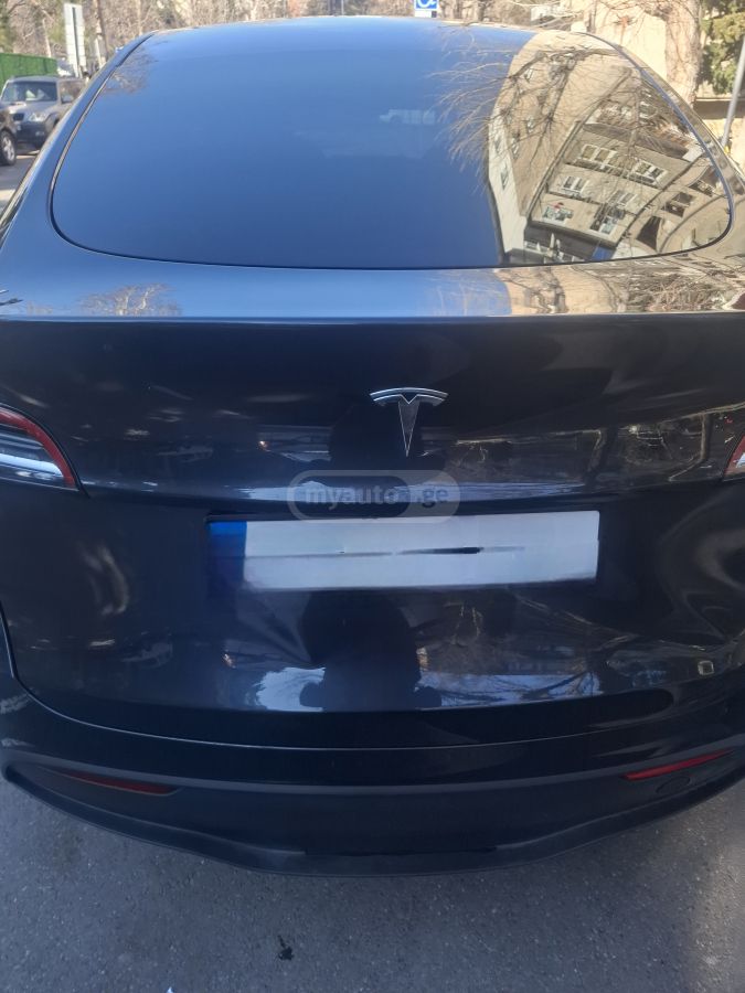 Tesla Model Y 2025 — фото 13 купить в Москве
