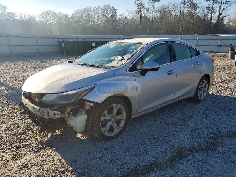 Chevrolet Cruze - фото 1