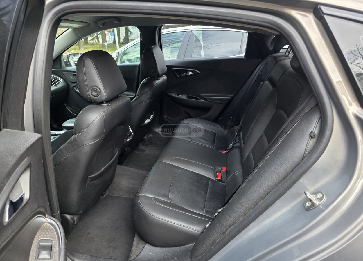 Chevrolet Malibu - фото 11