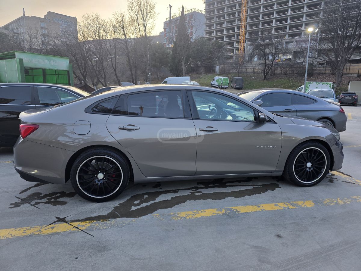 Chevrolet Malibu - фото 8