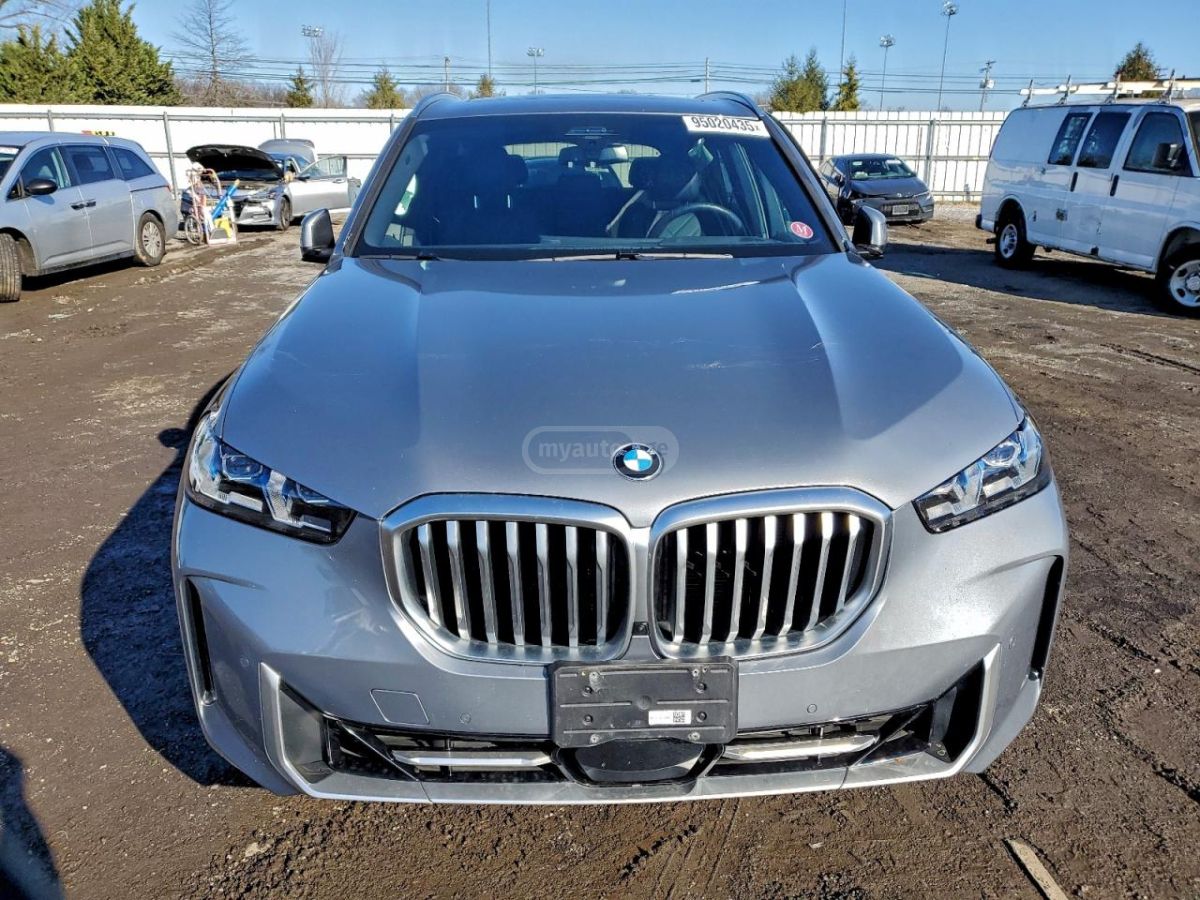 BMW xDrive40i 4dr All Wheel Drive — миниатюра 9