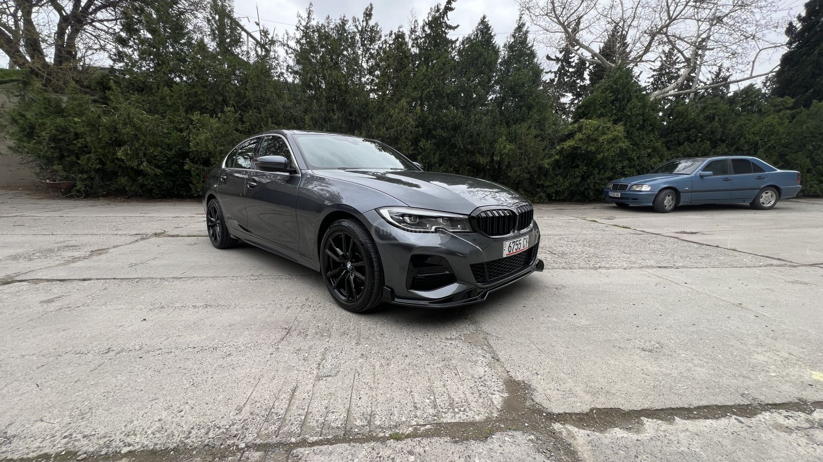 BMW 330 - фото 1