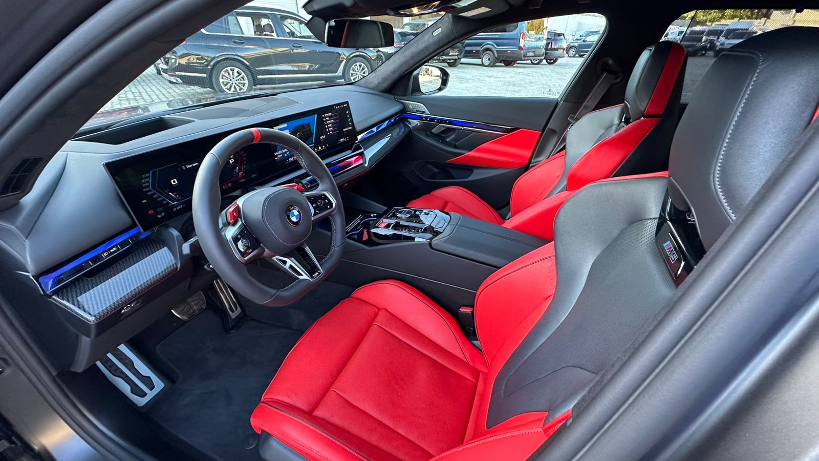 BMW M5 2025 — миниатюра 10