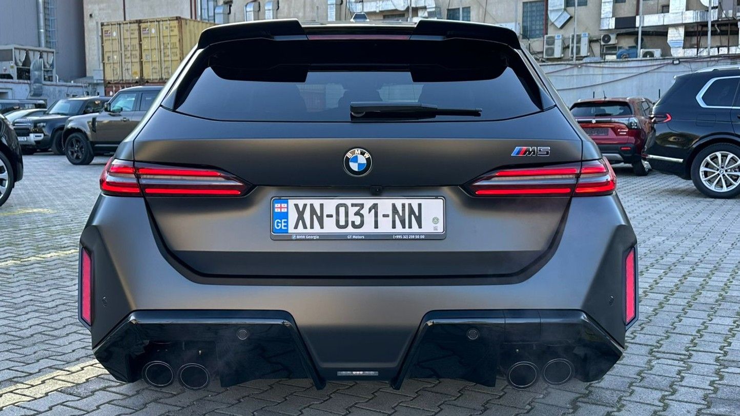 BMW M5 2025 — миниатюра 5
