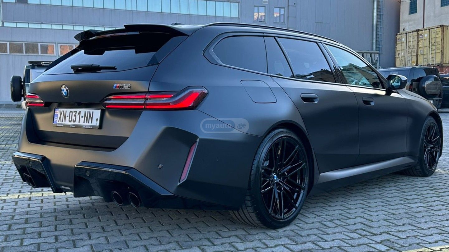 BMW M5 2025 — миниатюра 6