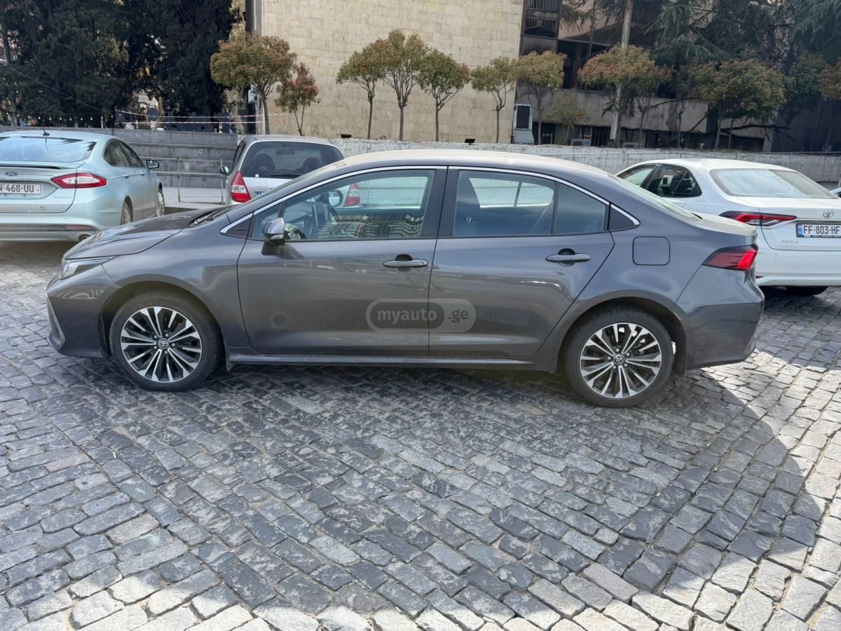 Toyota Corolla - фото 6