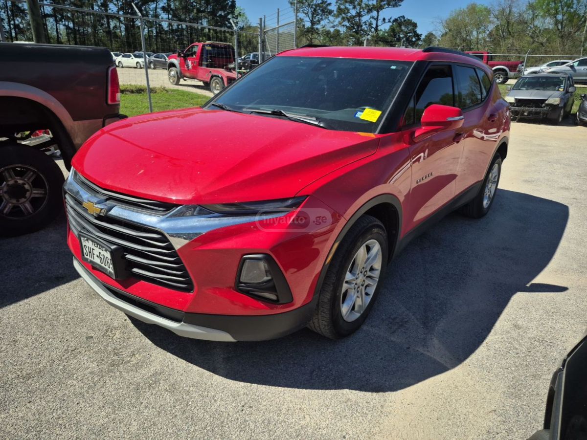 Chevrolet Blazer - фото 1