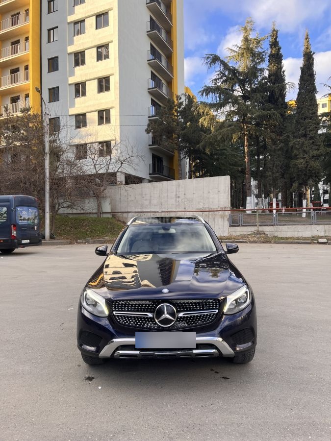 Mercedes-Benz GLC 300 - фото 1