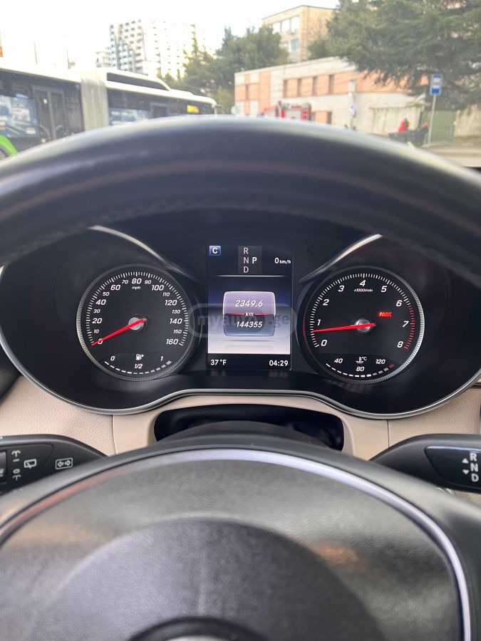 Mercedes-Benz GLC 300 - фото 11