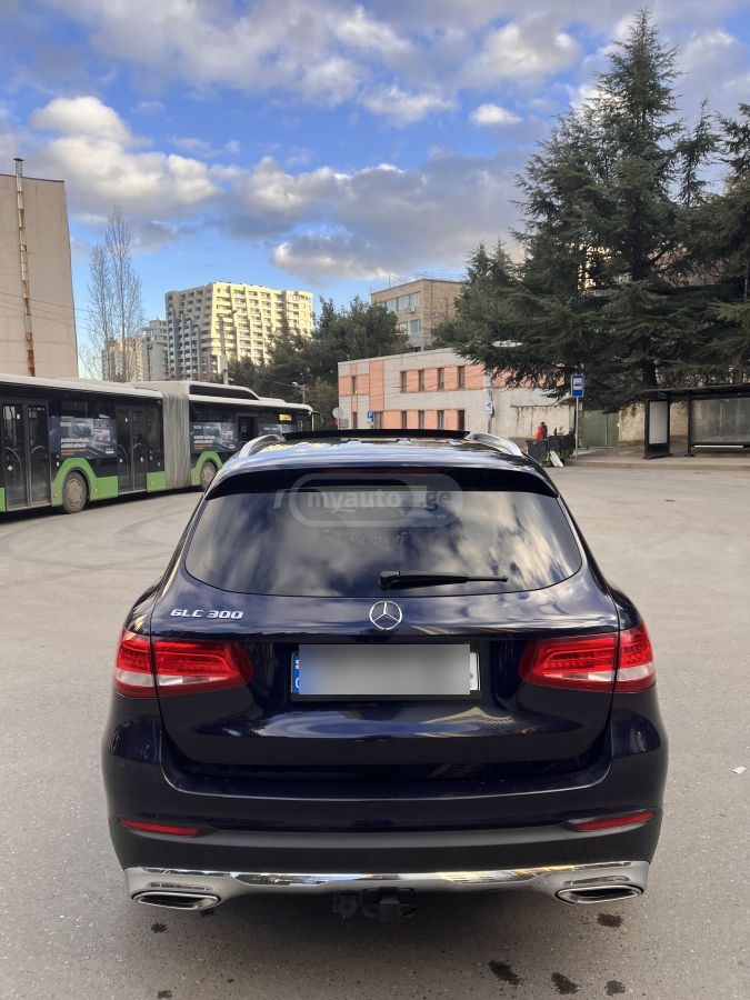 Mercedes-Benz GLC 300 - фото 5