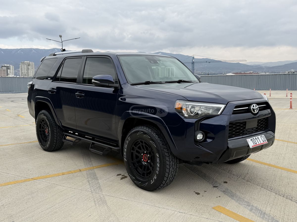 Toyota SR5 Premium 4dr 4x4 Automatic — миниатюра 3