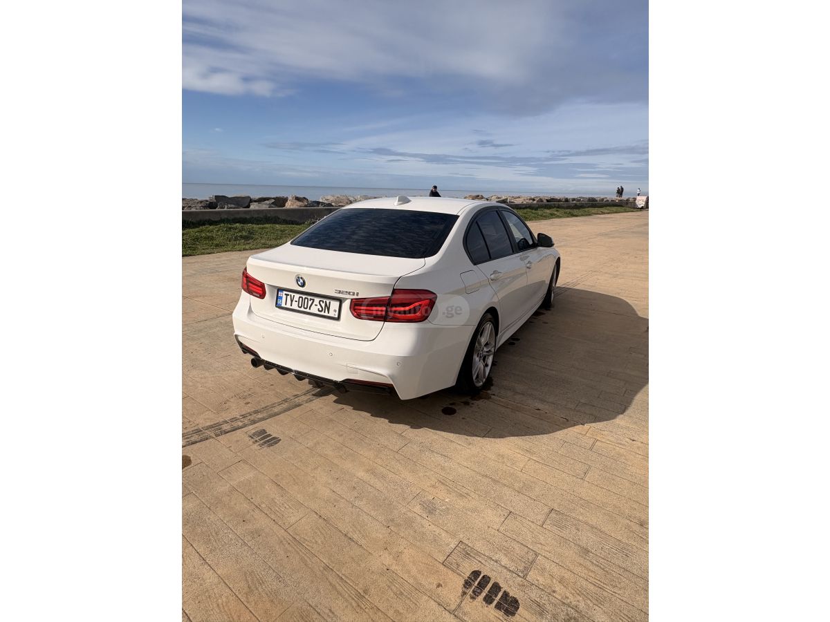 BMW 320 - фото 3