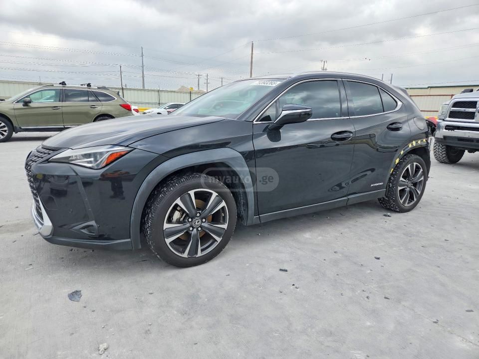 Lexus UX 250 h - фото 1