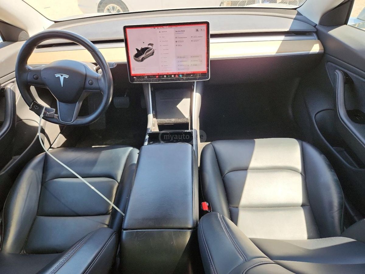 Tesla Model 3 - фото 5