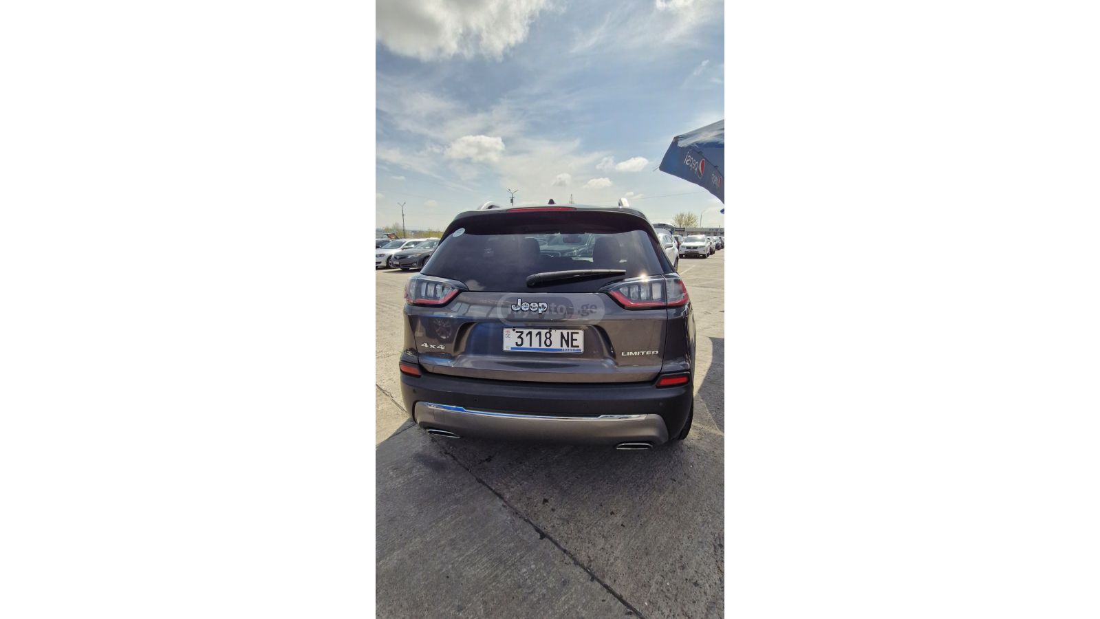 Jeep Cherokee - фото 9