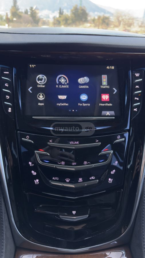 Cadillac Luxury 4WD sport — миниатюра 14