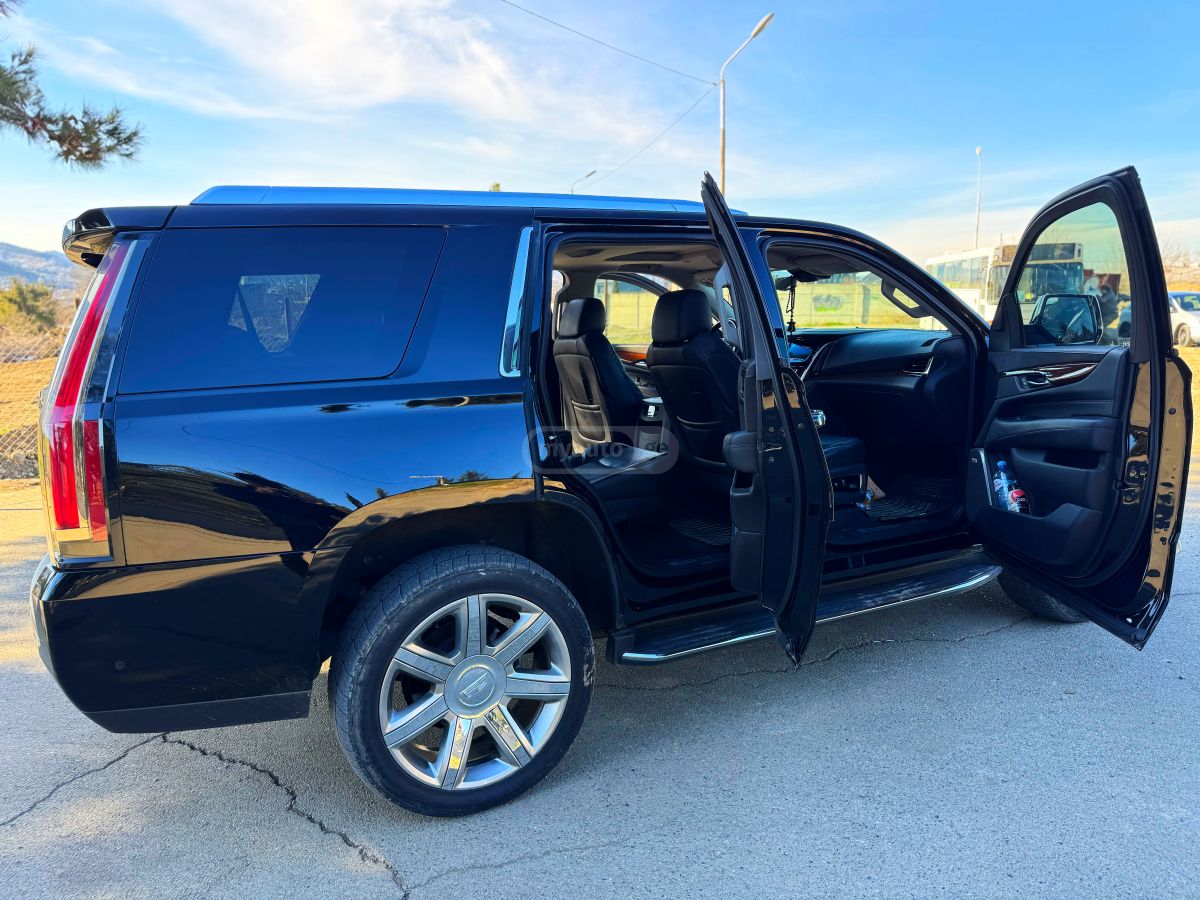 Cadillac Luxury 4WD sport — миниатюра 6